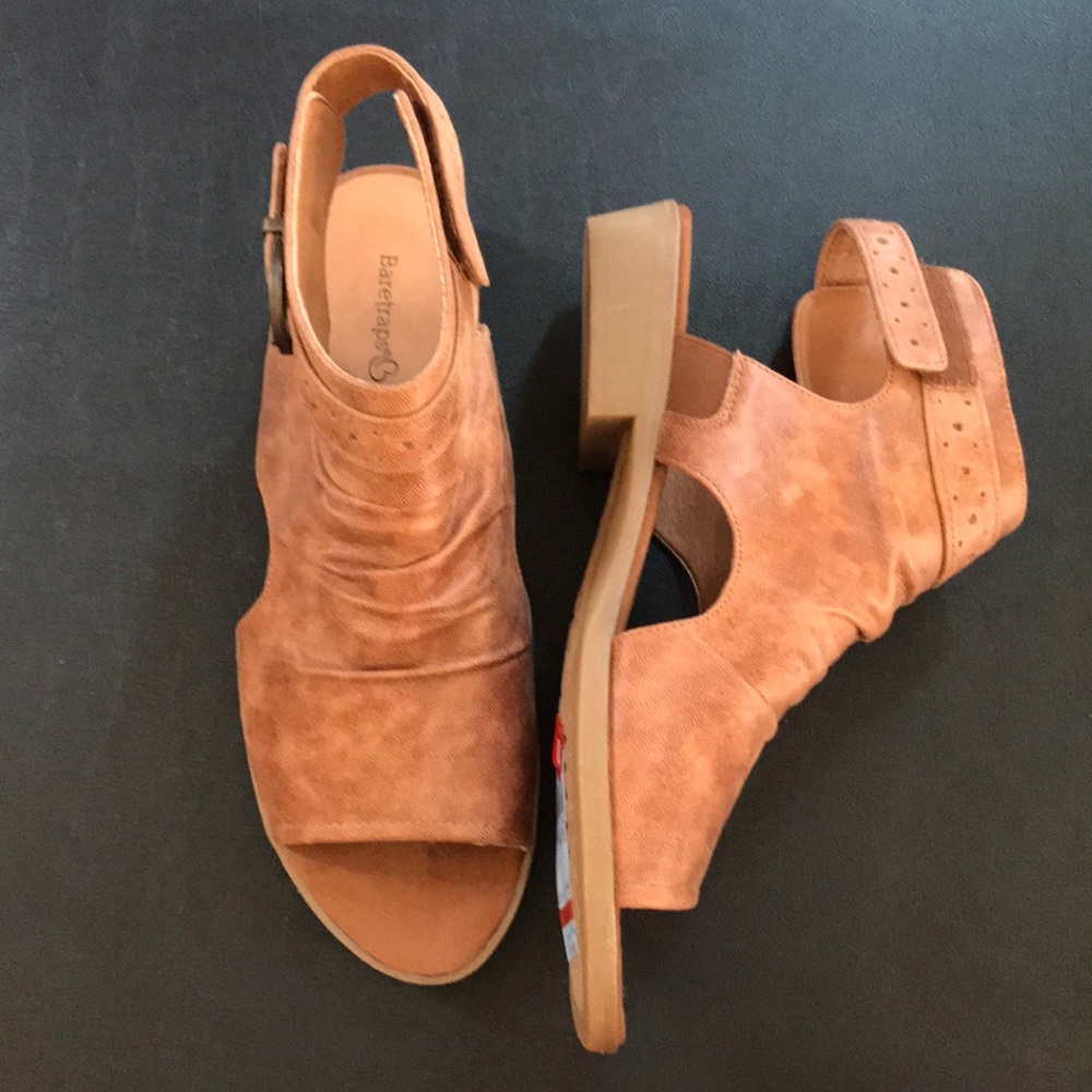 Brown leather sandals